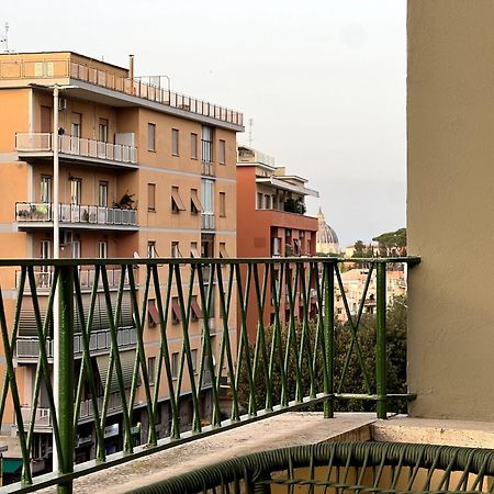 Near Vatican, Irnerio 47 Guest House 로마 외부 사진