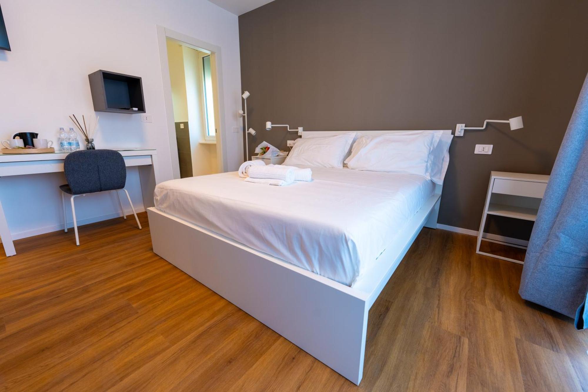 Near Vatican, Irnerio 47 Guest House 로마 외부 사진